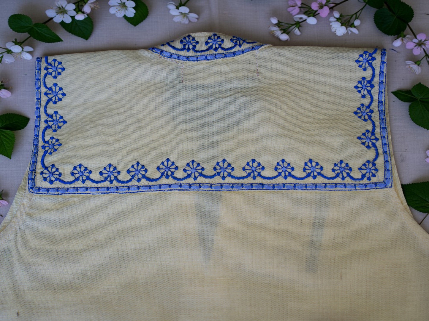 Butter Yellow Top